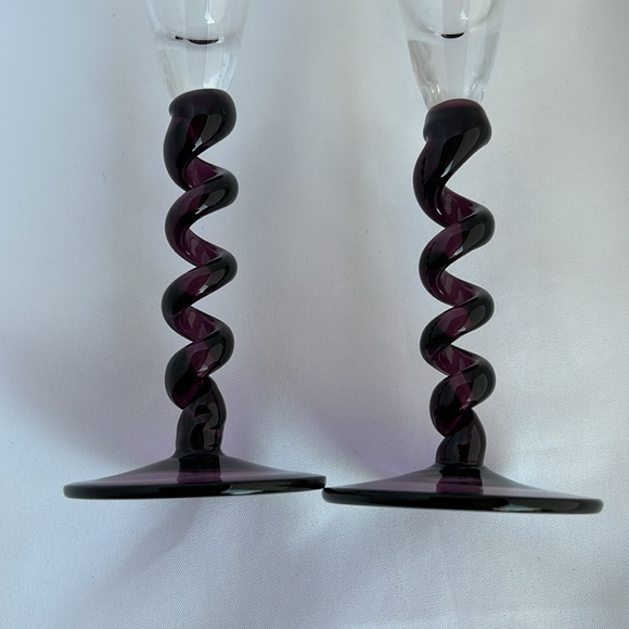 Vintage Set of 2 Hand Blown Champagne Flute Purple Swirl Stem 10.75” Tall Nice!! - Picture 2 of 3